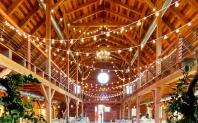 Mapleside Farms – Barn Wedding with Bistro Lights!